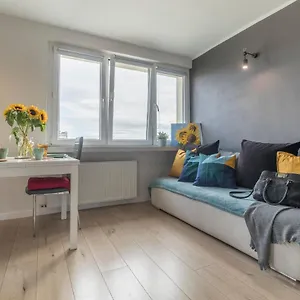 Rent Like - Legnicka 24 , Wrocław Polska